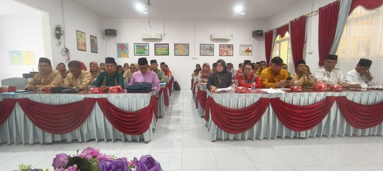 Gaji Tak Boleh dari APBD, Ratusan Guru Honorer SD-SMP Bakal Dirumahkan