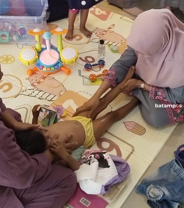 Puskesmas Hadirkan Layanan Pijat Bayi untuk Stimulasi Tumbuh Kembang Anak