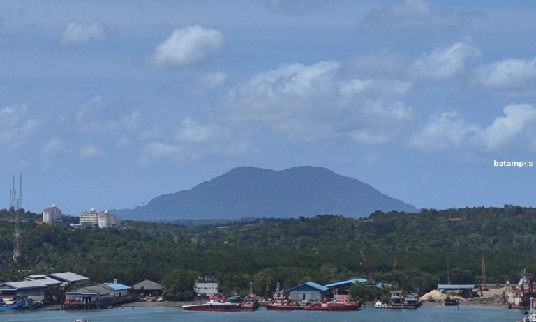 Keajaiban Gunung Bintan, Ikon dan Permata Tersembunyi di Pulau Bintan