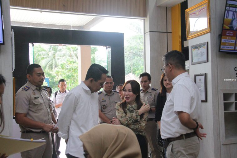 Li Claudia Puji Layanan Inklusif BPN Batam untuk Kelompok Rentan