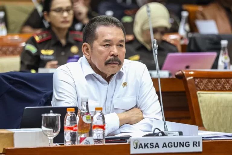 Dugaan Tiga Hakim yang Menyidangkan Kasus Harvey Moeis Terima Suap Didalami Jaksa Agung
