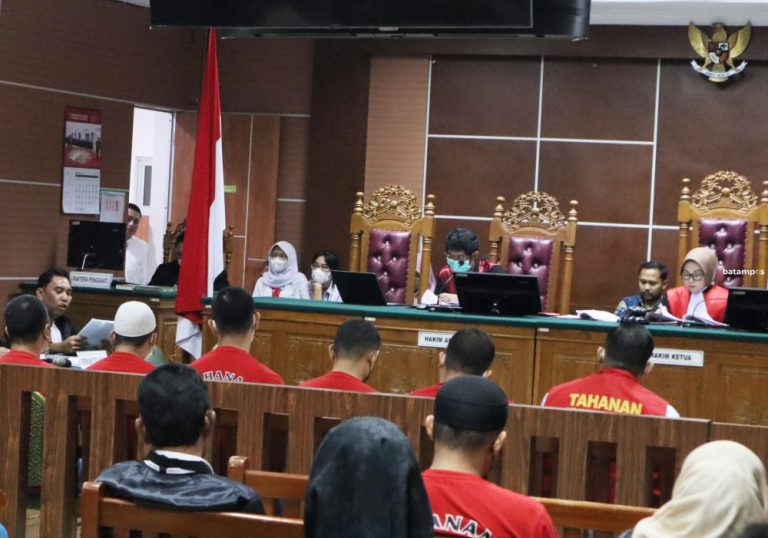 Fakta Persidangan: Eks Polisi Narkoba Jemput 44 Kg Sabu hingga Perbatasaan Malaysia