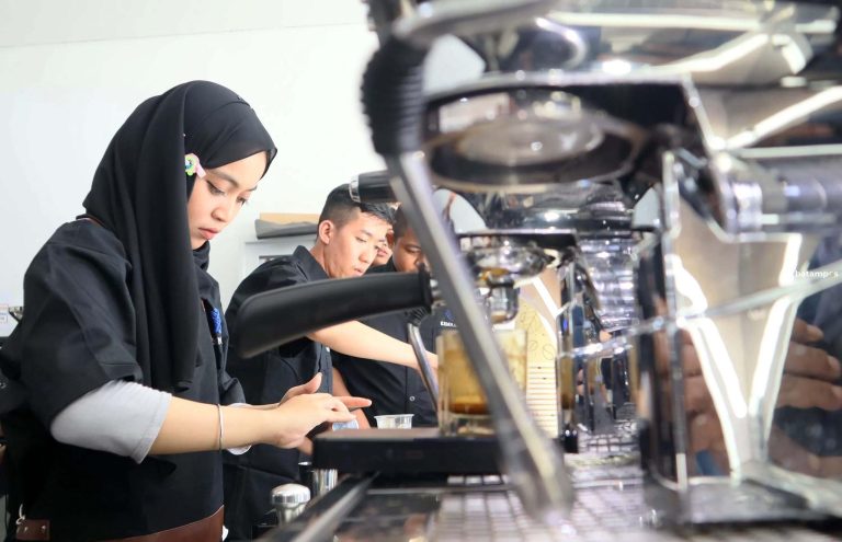 TPT Batam Turun jadi 7,68 Persen, Disnaker Fokus Tingkatkan Pelatihan Kerja