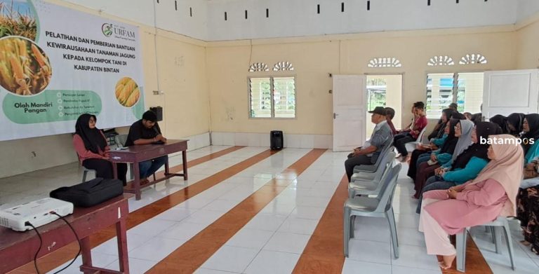 Tingkatkan Kualitas Hasil Pertanian, Petani di Bintan Dapat Bantuan Benih dan Pupuk