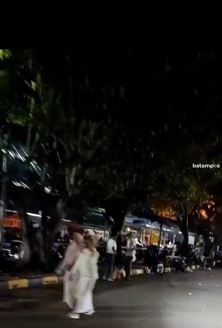 Pemotor melalui Pelabuhan ASDP Tanjunguban, Bintan Meningkat sejak Rabu Malam