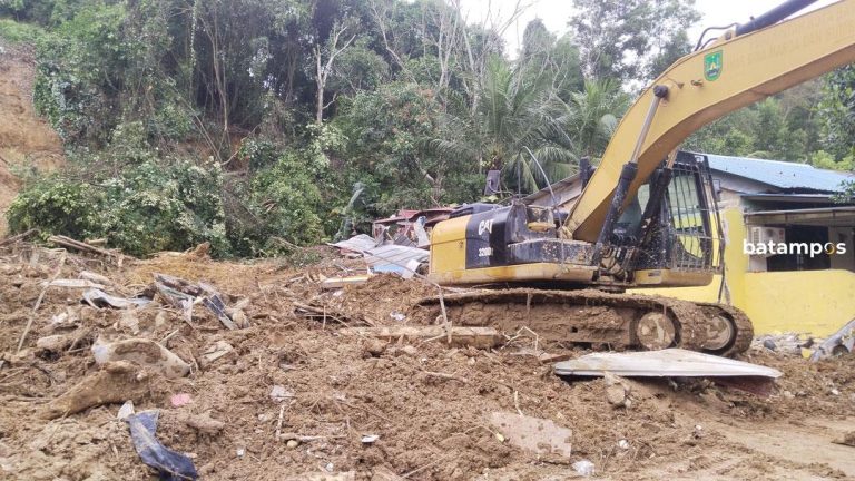 Pasca Longsor di Tiban Koperasi, Beberapa Warga Mengungsi