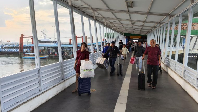 Kenaikan Tarif Masuk Pelabuhan Dibatalkan, Pelindo Diminta Tingkatkan Pelayanan