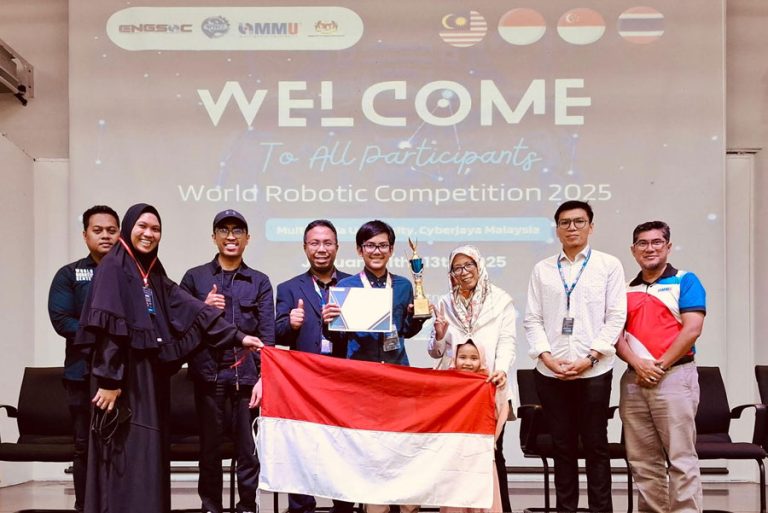 Berbincang dengan Reyyan, Robotik Penghafal Qur’an, dan Menguasai 3 Bahasa