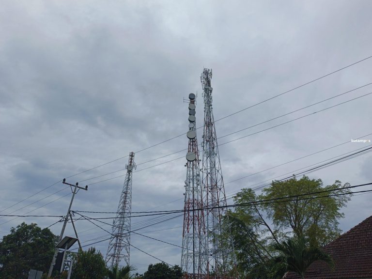 Warga Dabo Keluhkan Gangguan Sinyal Internet