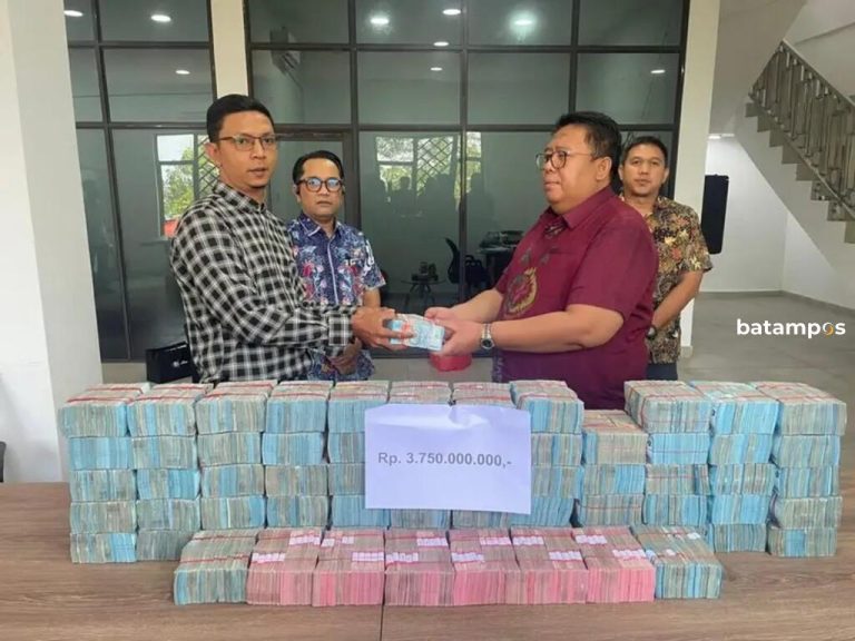 Direktur PT Pelayaran Kurnia Samudra Kembalikan Uang Kerugian Negara Rp 3,75 Miliar