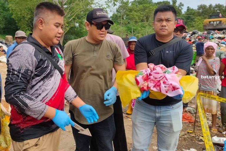 Tragis dan Jahat! Bayi Baru Lahir Diduga Dibunuh, Tubuh Mungil Tak Berdosa Dibuang ke Tempat Pembuangan Sampah