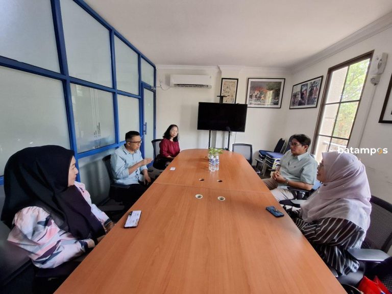 Deputy Director Tourism Malaysia Kunjungi Batam Pos