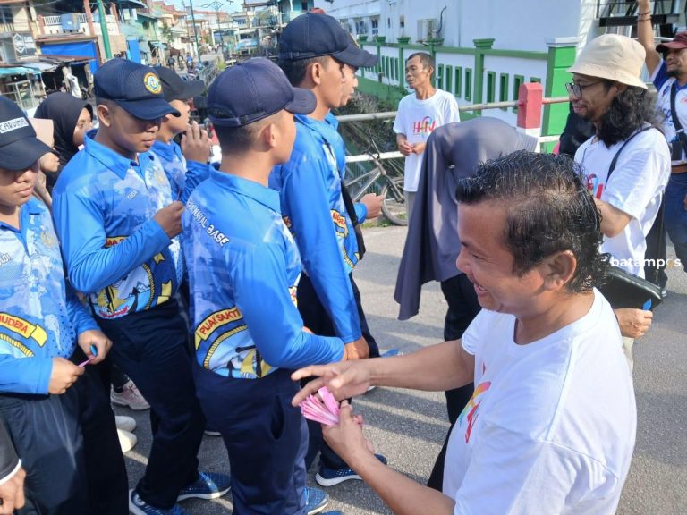 Puncak HPN 2025, Warga Anambas Antuasias Ikuti Jalan Sehat