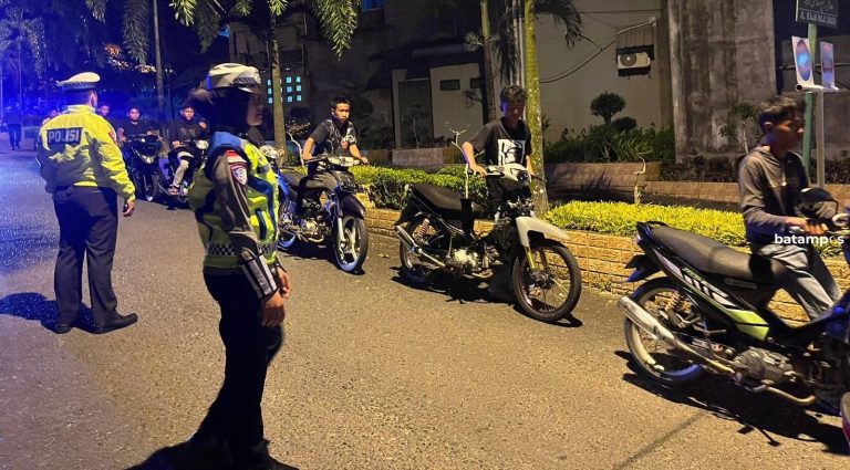 Terjaring Razia Knalpot Brong di Bintan, Sejumlah Remaja Disuruh Dorong Motor ke Kantor Polisi