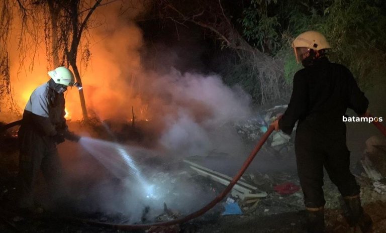 Kebakaran di Tempat Pembuangan Sampah di Bintan Nyaris Merembet ke Permukiman, Warga Panik