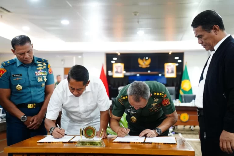 Mayjen Novi Helmy Langsung Tanda Tangan Kerja Sama dengan TNI Usai Ditunjuk Jadi Dirut Bulog