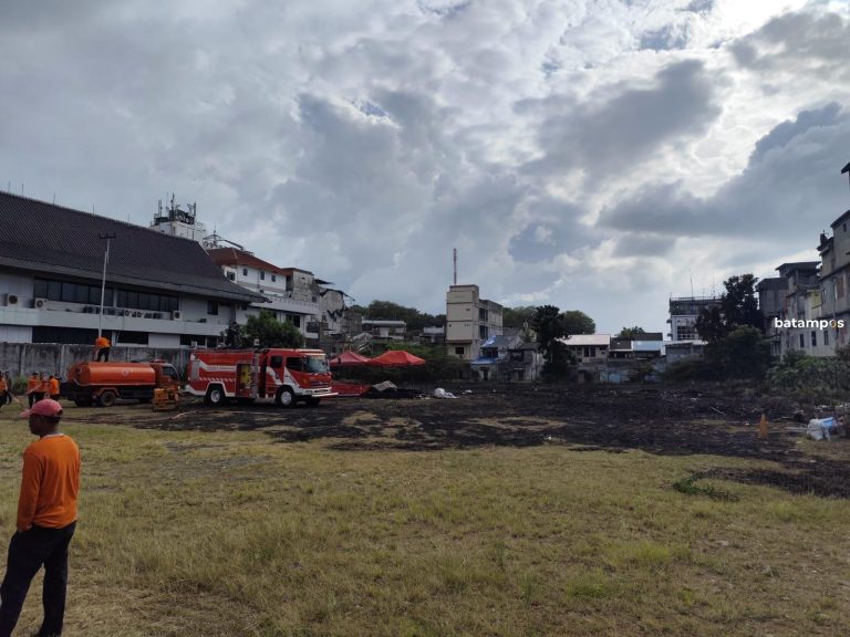 Gegara Puntung Rokok,  Lahan di Tanjungpinang Terbakar