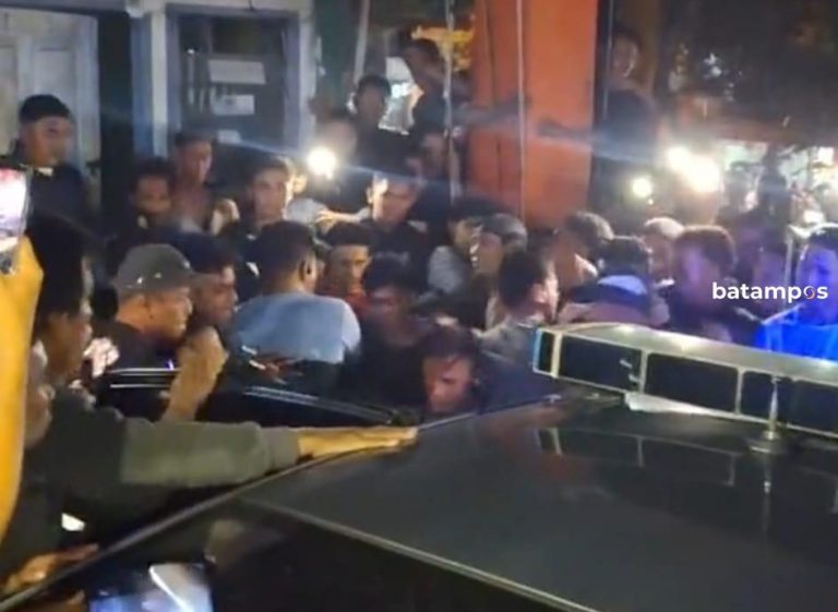 Maling Tas dari Mobil, Satu Pelaku Nyaris Tewas Diamuk Massa di Sagulung
