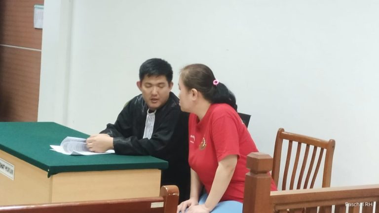 Jual Koyo dan Kosmetik Tanpa Izin, Dua Perempuan Di Batam Dituntut 1,6 Tahun