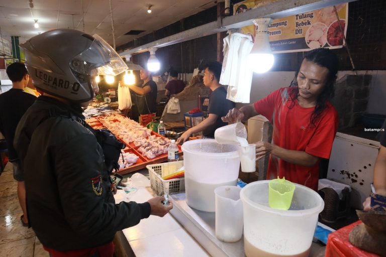 Harga Santan Melonjak di Batam, DKPP Usulkan Pengurangan Ekspor Kelapa