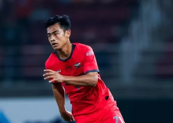 Pratama Arhan Raih Penghargaan Pemain Muda Terbaik Liga Thailand