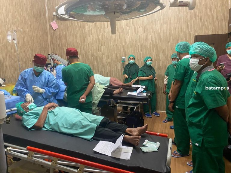 135 Warga Kabupaten Lingga Jalani Operasi Katarak