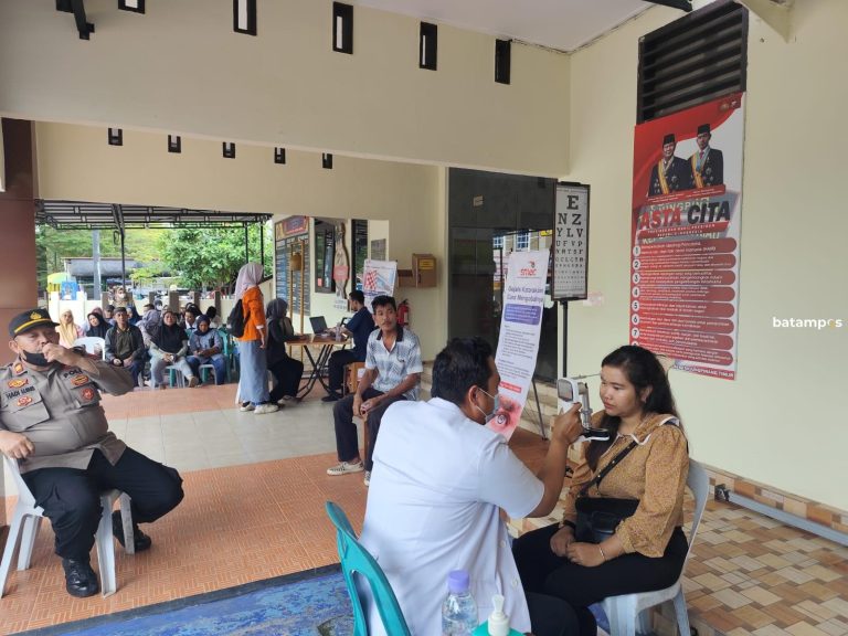 Ratusan Warga Priksa Mata Gratis, Kebanyakan Mengidap Gangguan Refraksi