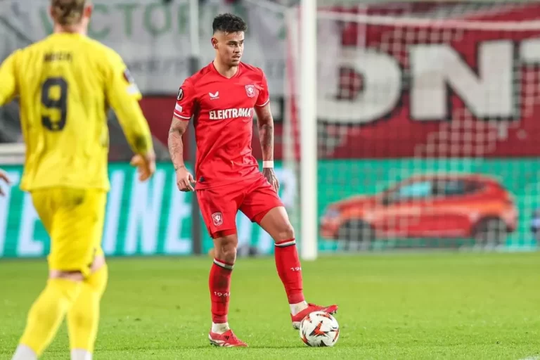 Rekap Hasil Leg Pertama Play-off Liga Europa 2024/25: Klub Mees Hilgers Raih Kemenangan