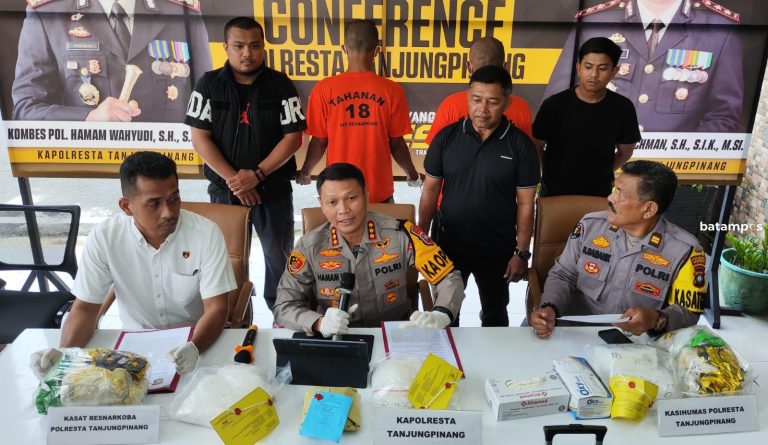 Polisi Amankan 10 Kg Sabu-Sabu, Tangkap Dua Sindikat Narkoba Internasional