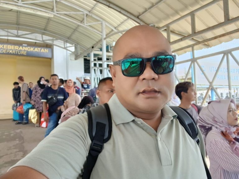 Penerapan Pembelian Tiket Secara Online Mampu Mengurai Penumpukkan Penumpang di Pelabuhan