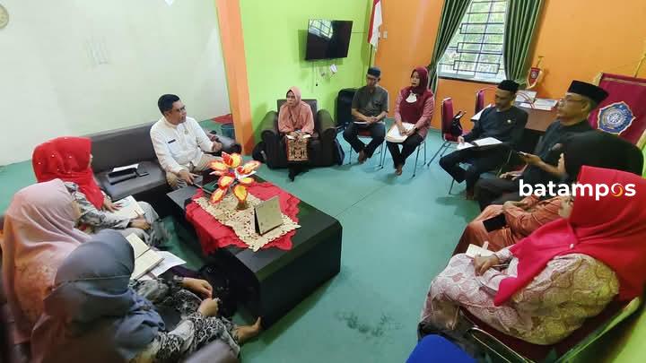 Rapat Pembinaan Posyandu Oleh Ketua TP PKK Kabupaten Lingga