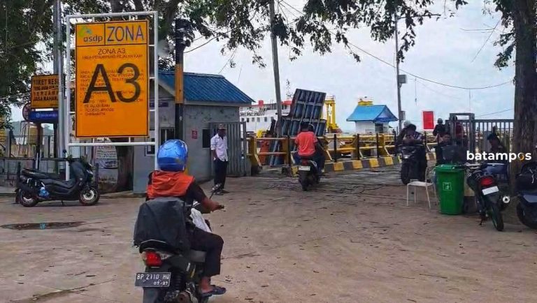 Libur Lebaran, Roby Minta ASDP Atasi Masalah Antrean Kendaraan