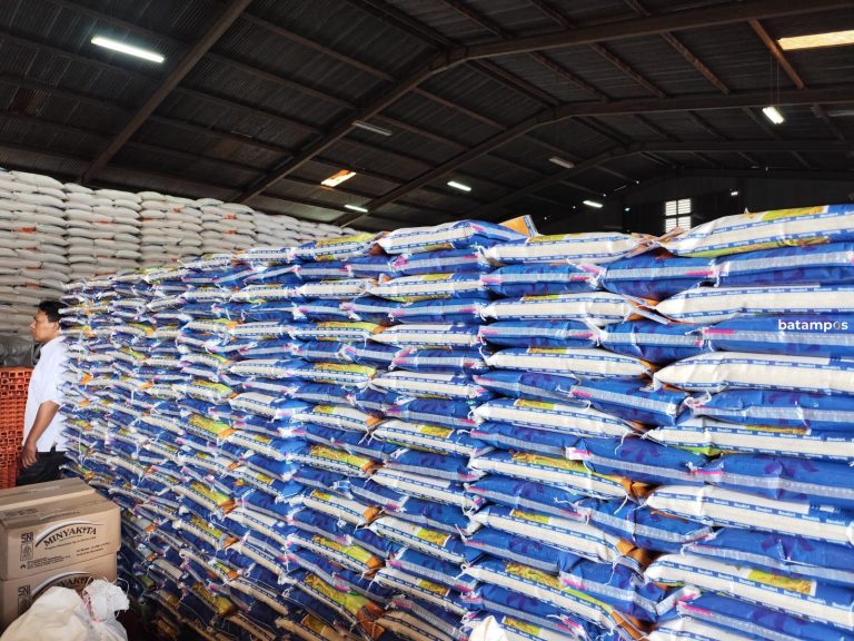 Stok Beras SPHP di Bulog Tinggal 1.100 Ton