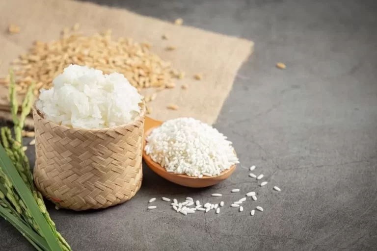 Manfaat Air Cucian Beras Untuk Kesehatan Kulit Wajah