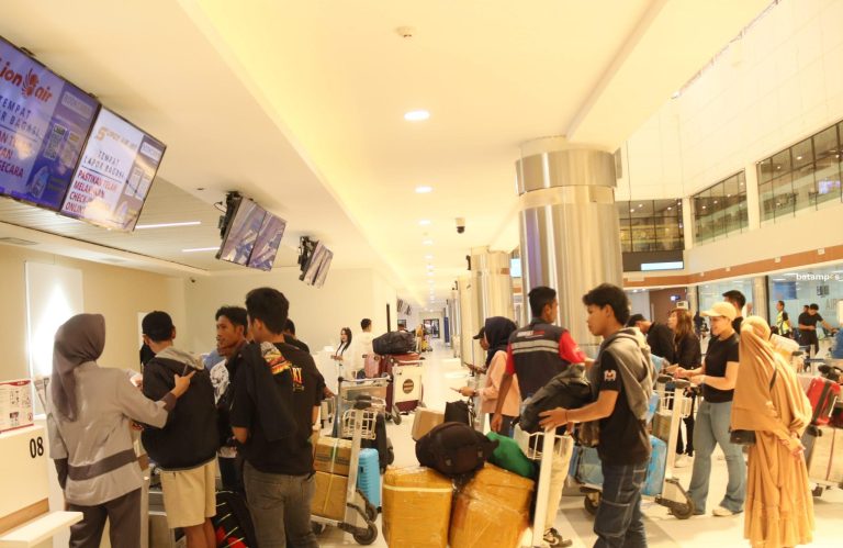 Puncak Arus Mudik di Bandara Hang Nadim Capai 19.900 Penumpang