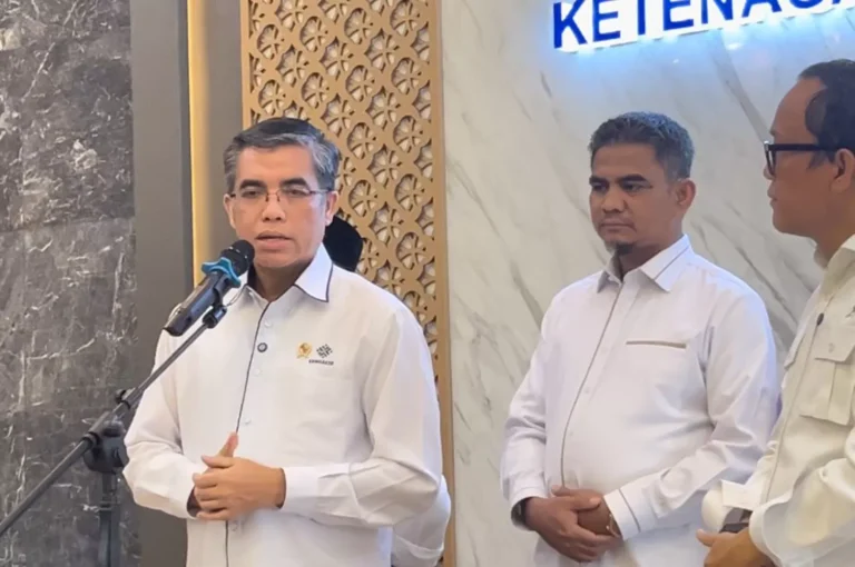 Menaker Siap Beri Sanksi bagi Perusahaan yang Telat Bayar THR