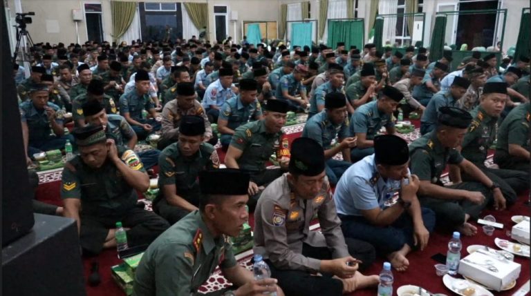 Jelang Idulfitri, TNI-Polri di Kepri Perkuat Soliditas Lewat Buka Puasa Bersama