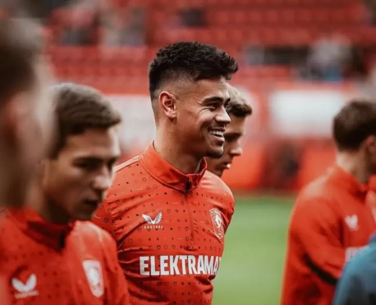 Masuk Radar Valencia, Mees Hilgers di Ambang Pindah ke La Liga