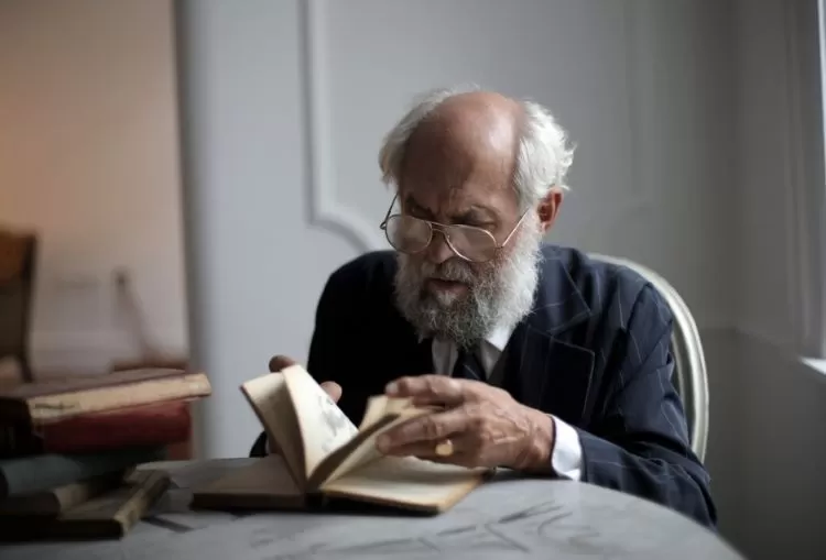 Cara Menjaga Kesehatan Otak Agar Tetap Tajam Saat Pensiun