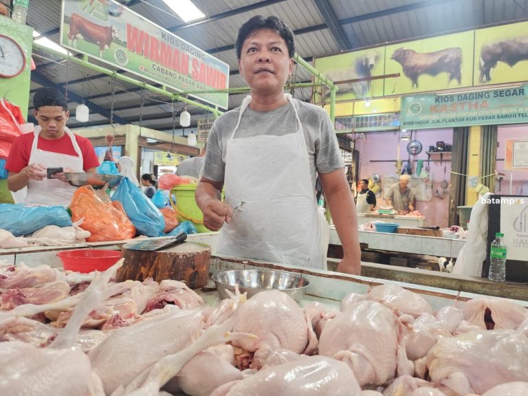 Pedagang Perkirakan Harga Daging Ayam Naik Lagi saat Mendekati Lebaran
