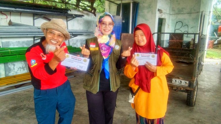 Jelang Lebaran, Bank Sampah Pensosmas di Bintan Cairkan Tabungan Nasabah Rp 16 Juta Lebih