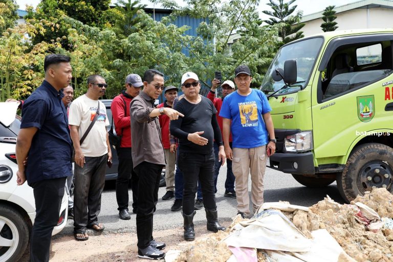 Menindaklanjuti Arahan Presiden, Wako Amsakar Percepat Penanganan Sampah dengan Satgas Kebersihan dan Satpol PP