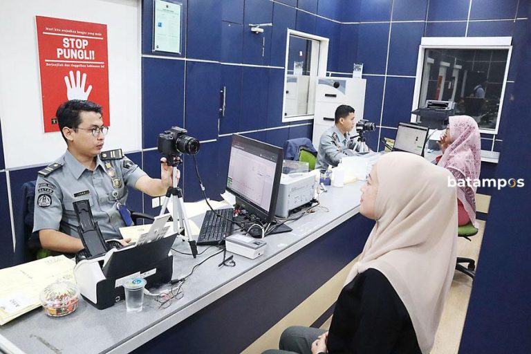 Diduga PMI Ilegal, 16 Permohonan Paspor Ditolak Imigrasi Batam