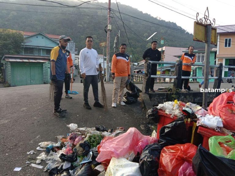 Banyak Sampah Menumpuk, Bupati Aneng Imbau Warga Jaga Kebersihan Agar Terhindar dari Penyakit