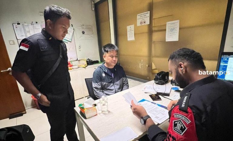 WN Tiongkok Dideportasi Usai Sebar Konten Porno di Bintan