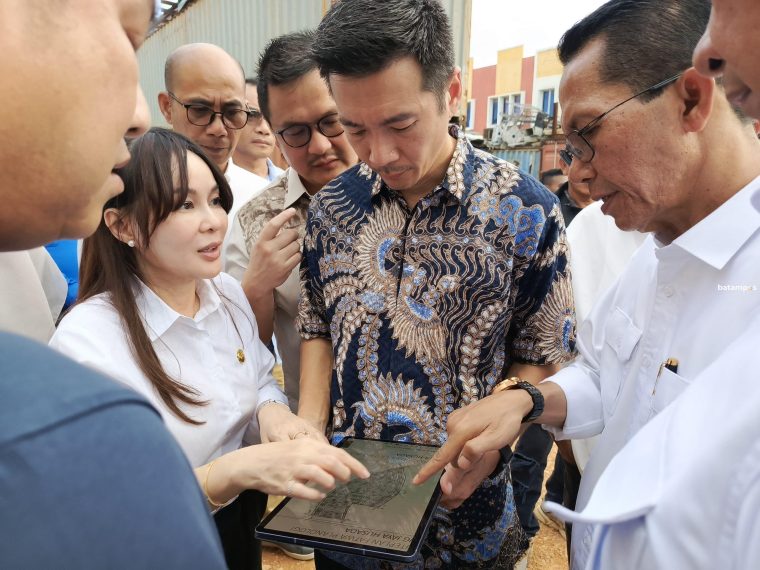 Amsakar-Li Claudia Sidak Pematangan Lahan Tanpa Izin di Botania 1