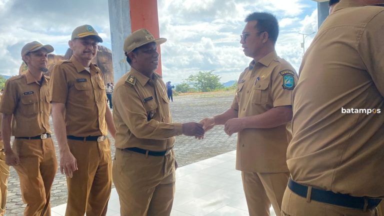 Bupati Anambas Temukan Pegawai Tak Masuk Kerja Pasca Libur Lebaran, Bakal Dikenakan Sanksi Agar Ada Efek Jera