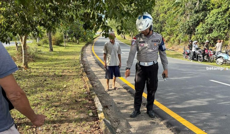 Toyota Avanza dan Satu Motor Terlibat Kecelakaan di Jalan Lintas Barat, Bintan