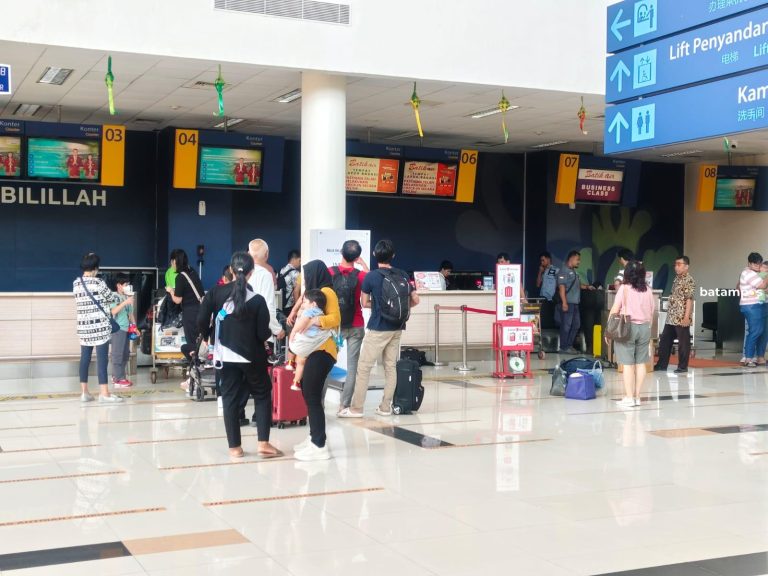 Jumlah Penumpang di Bandara RHF Alami Penurunan saat Libur Lebaran