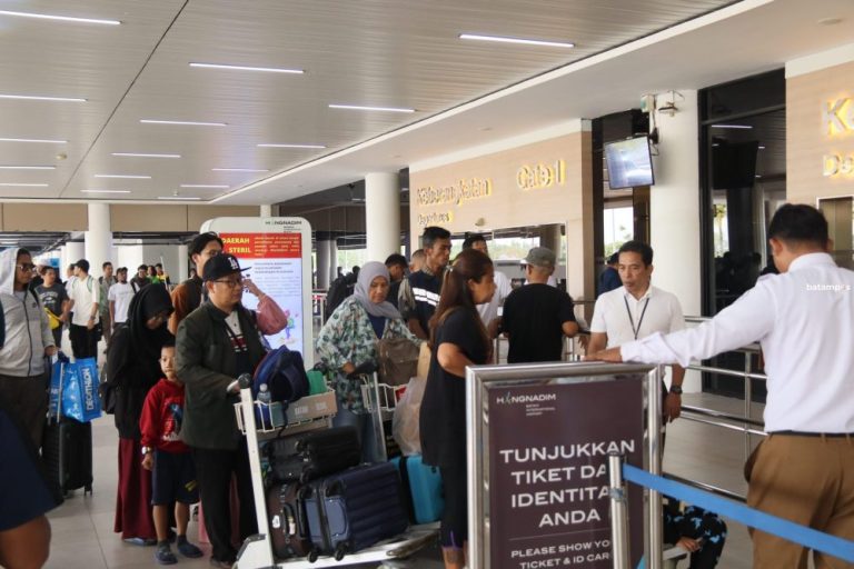 Arus Balik Idulfitri di Bandara Hang Nadim Puncaknya 6 April